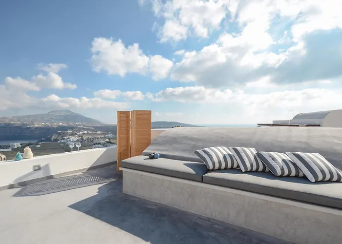 Nissos House Santorini