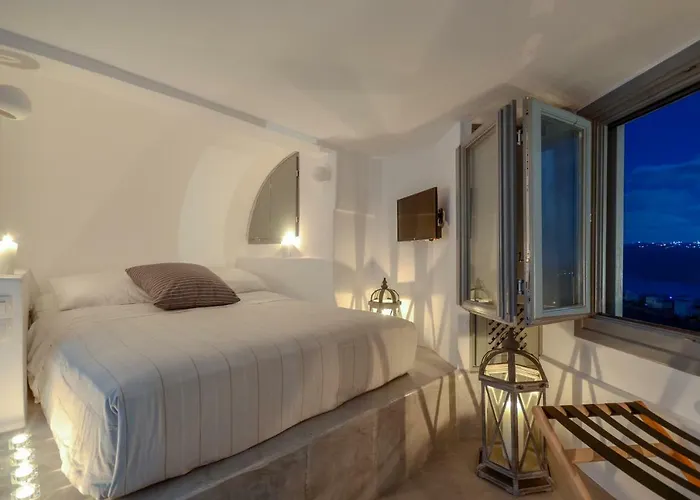 Nissos House Santorini